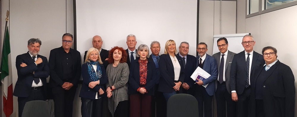 68 foto di gruppo 1000 1