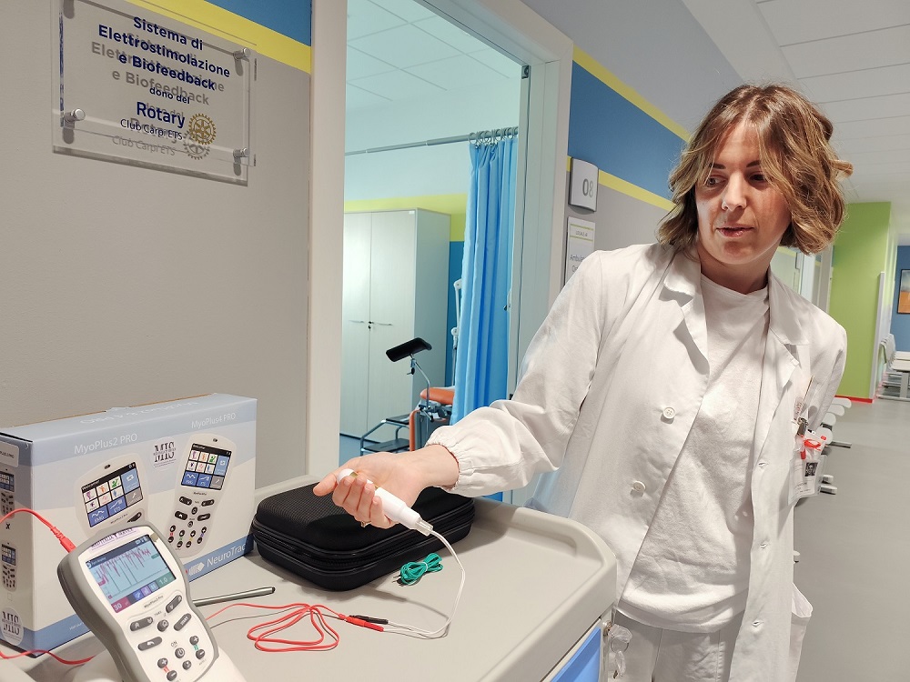 92 Donazione Rotary Consultorio Carpi 2 1000