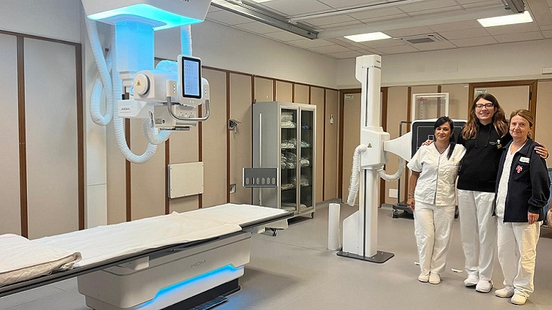 Nuova RX Finale Emilia con staff Radiologia 800 x 450