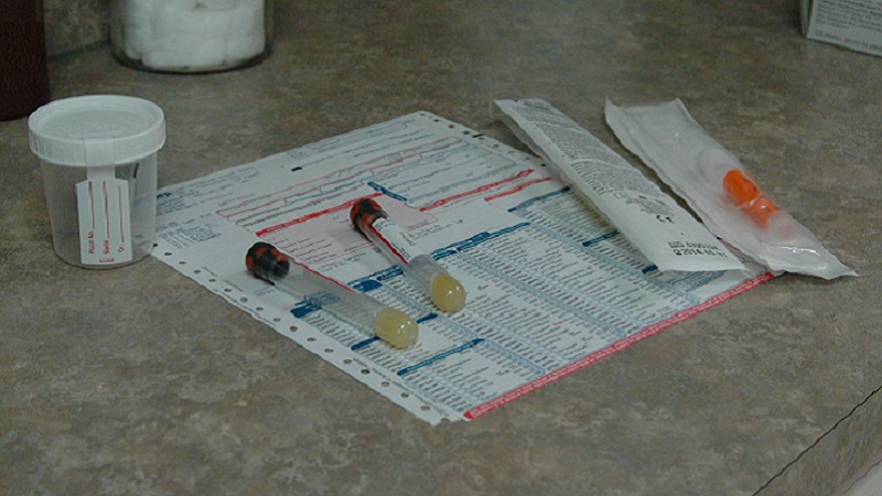 Provette esami laboratorio 800 x 450